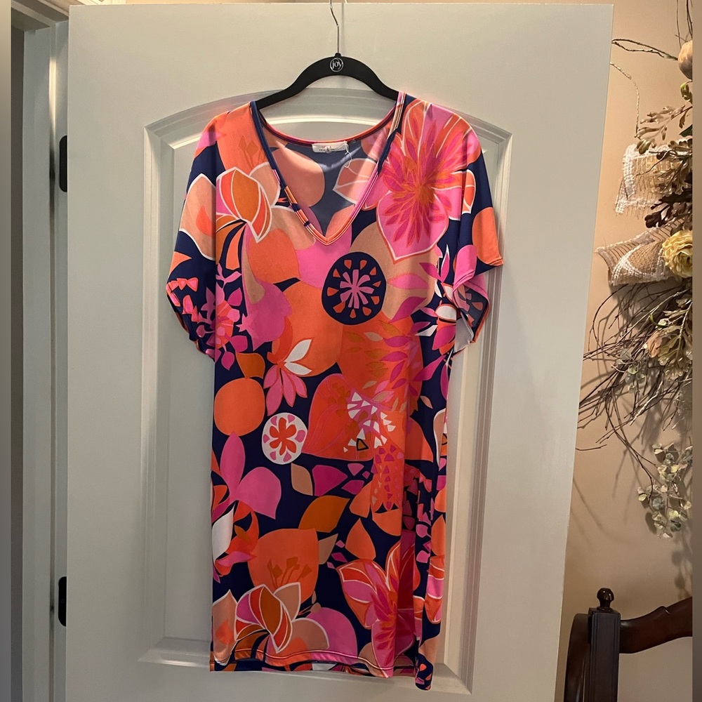 Trina Turk Pink Sheath Mini Dress V-Neck Resort Wear